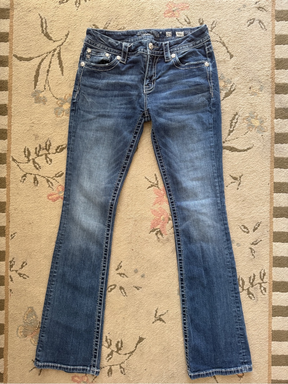 Miss Me Women's Medium Blue Bootcut Jeans. Size 29. 35 inseam
